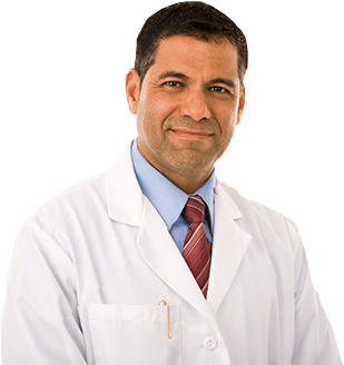 Médecin expert en blouse blanche apportant conseil et accompagnement pour un test ADN de paternité